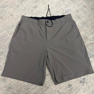 Men's Vuori Aim Gray Shorts